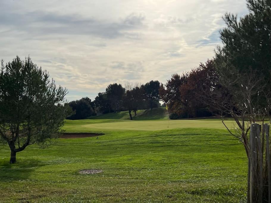 App Le Golf T3 Terrasse Wifi Pkg Daire Béziers Dış mekan fotoğraf